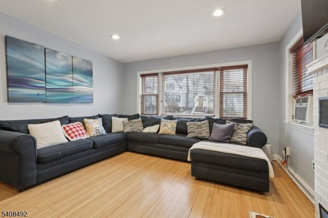 5 Cedar St, North Arlington Boro, NJ 07031