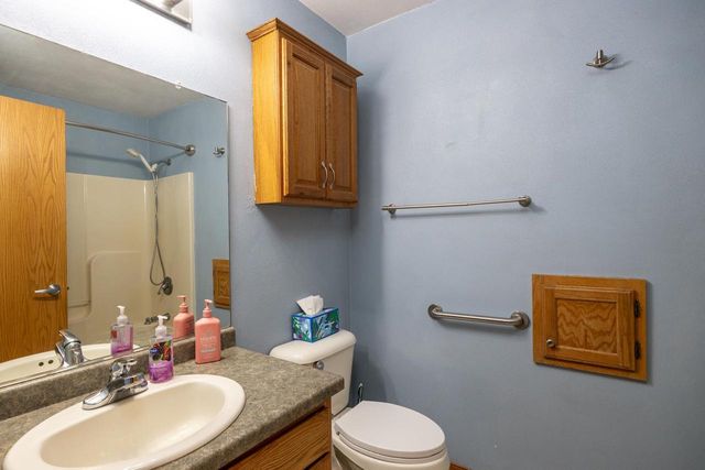 2140 DEER PRAIRIE DRIVE, Neenah, WI 54956