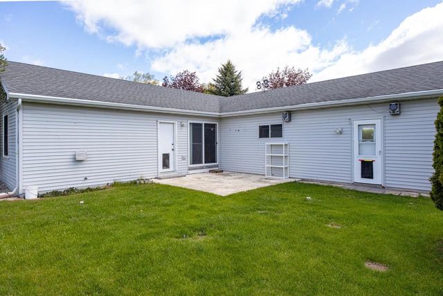 2140 DEER PRAIRIE DRIVE, Neenah, WI 54956