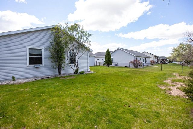 2140 DEER PRAIRIE DRIVE, Neenah, WI 54956