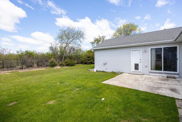 2140 DEER PRAIRIE DRIVE, Neenah, WI 54956