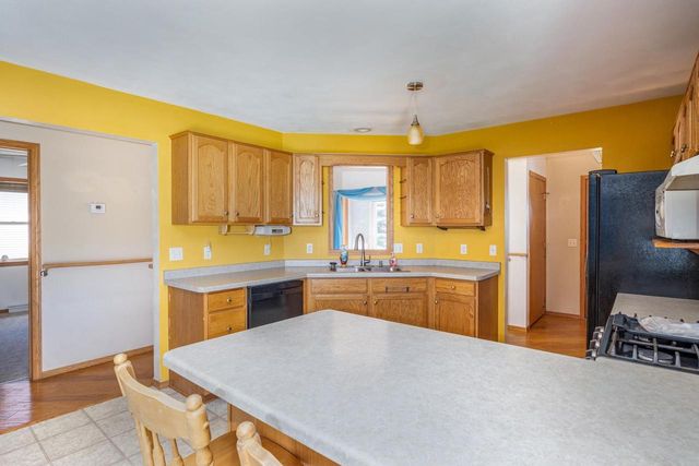 2140 DEER PRAIRIE DRIVE, Neenah, WI 54956