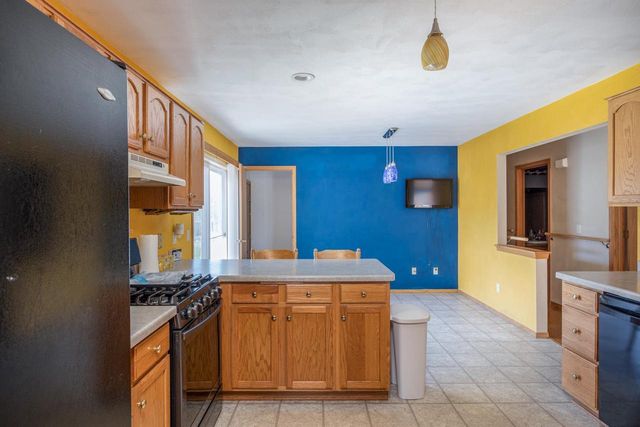 2140 DEER PRAIRIE DRIVE, Neenah, WI 54956