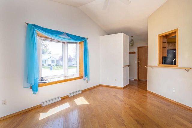 2140 DEER PRAIRIE DRIVE, Neenah, WI 54956