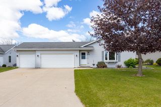 2140 DEER PRAIRIE DRIVE, Neenah, WI 54956