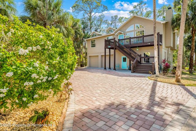 8711 Betty Street, Port Richey, FL 34668