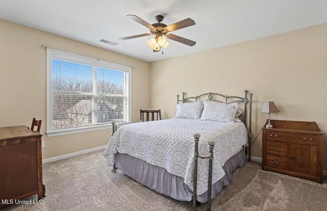 1884 W Keenlan Drive, Hernando, MS 38632