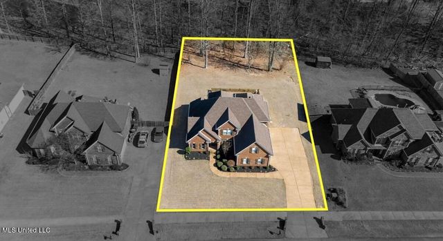 1884 W Keenlan Drive, Hernando, MS 38632