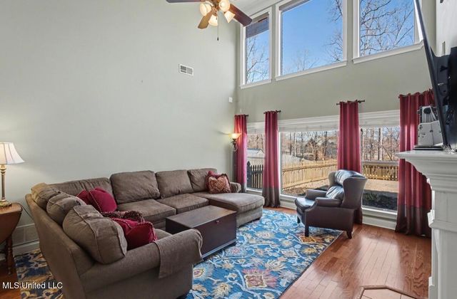 1884 W Keenlan Drive, Hernando, MS 38632