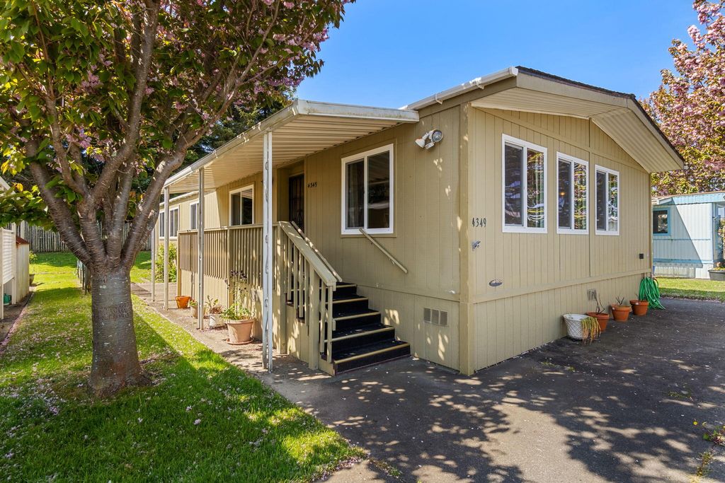 4349 Bay Meadows Court, Arcata, CA 95521