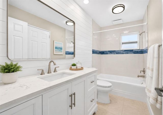 541 LILLIAN DRIVE, Madeira Beach, FL 33708