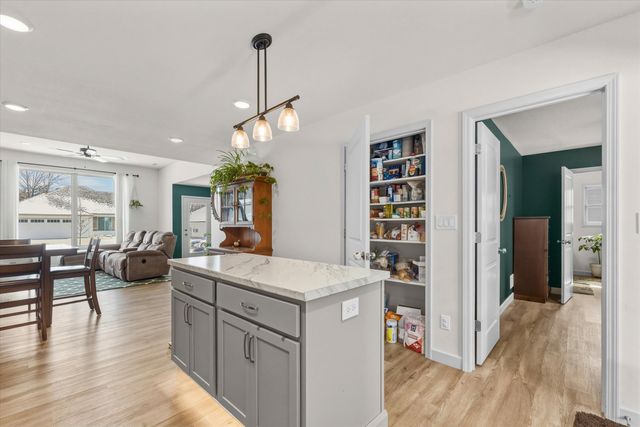 255 N LUNA LN, Columbia, MO 65201