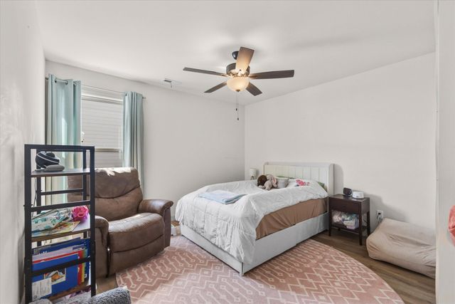 255 N LUNA LN, Columbia, MO 65201