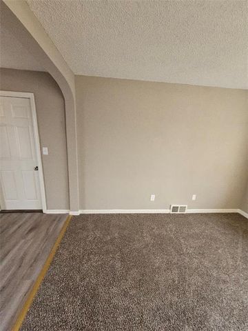 11309 Manchester Avenue, Kansas City, MO 64134
