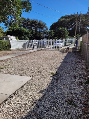 1921 NW 59th Street D, Miami, FL 33142