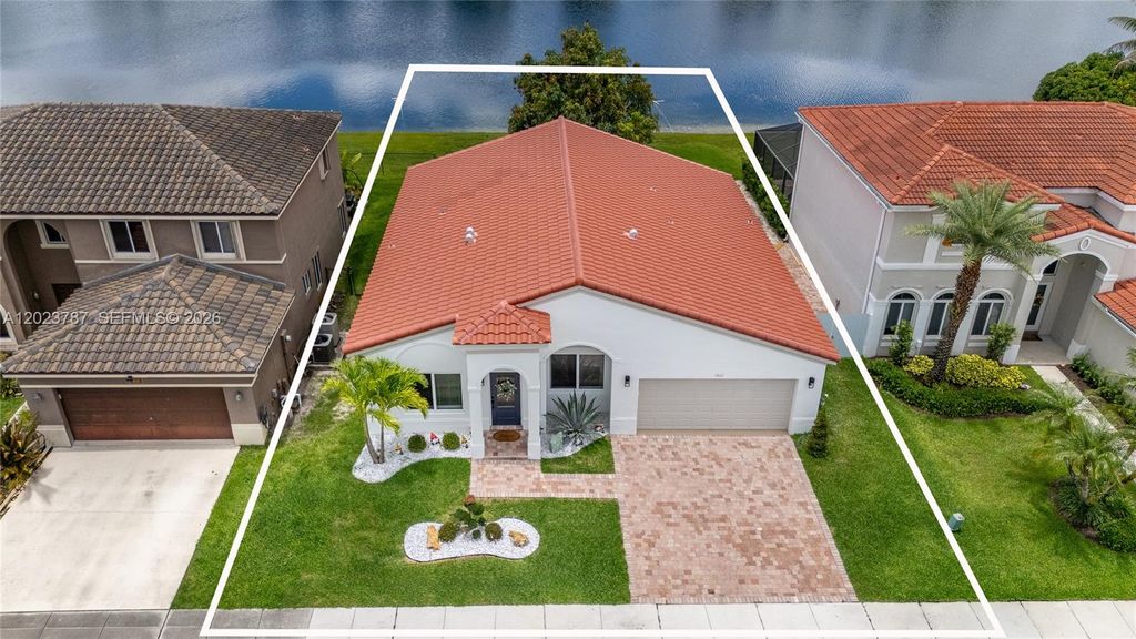 1601 SW 106th Terrace, Davie, FL 33324