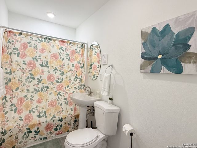 2202 HAYS ST, San Antonio, TX 78202