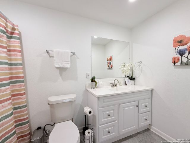 2202 HAYS ST, San Antonio, TX 78202