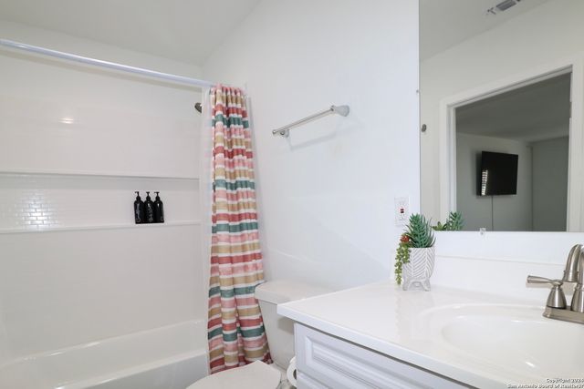 2202 HAYS ST, San Antonio, TX 78202