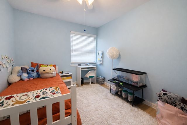 1587 Brookside Drive, Hoffman Estates, IL 60169