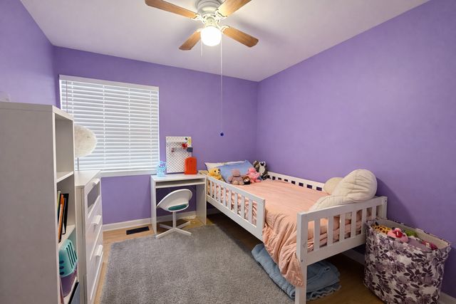 1587 Brookside Drive, Hoffman Estates, IL 60169