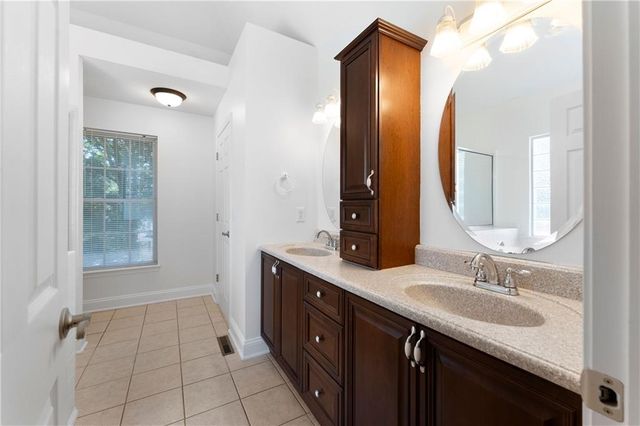 24 Woodhaven Court SW, Cartersville, GA 30120
