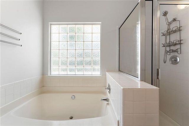 24 Woodhaven Court SW, Cartersville, GA 30120
