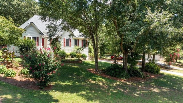 24 Woodhaven Court SW, Cartersville, GA 30120