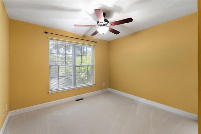 24 Woodhaven Court SW, Cartersville, GA 30120