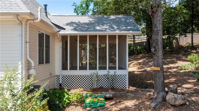 24 Woodhaven Court SW, Cartersville, GA 30120
