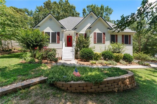 24 Woodhaven Court SW, Cartersville, GA 30120