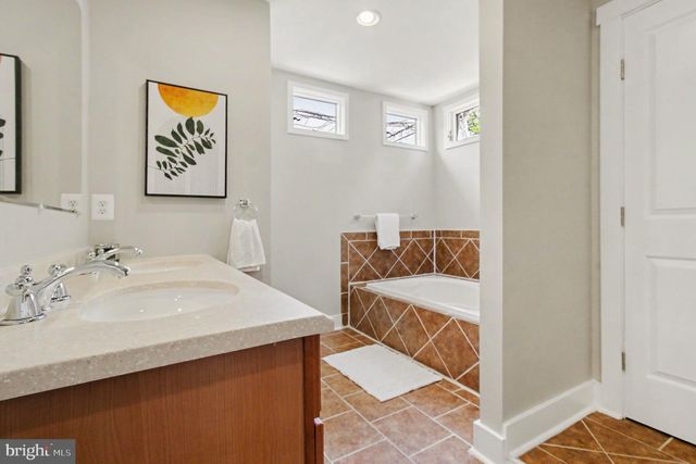 3504 EDGEWOOD RD, Baltimore, MD 21215