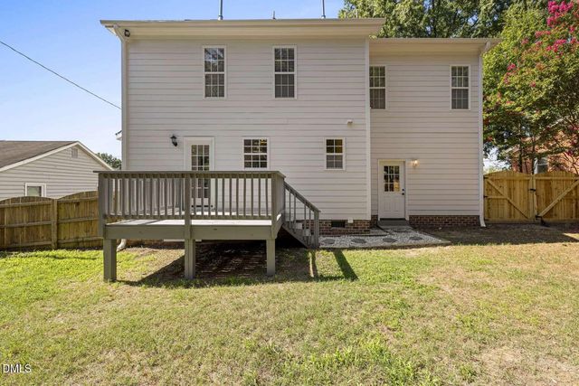 209 James Street, Apex, NC 27502