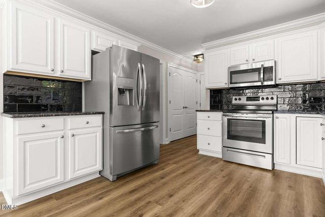 209 James Street, Apex, NC 27502