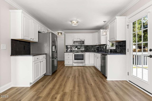 209 James Street, Apex, NC 27502