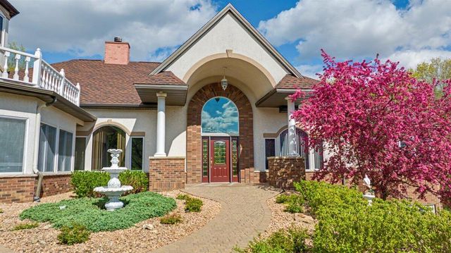 N2487 Nuttelman ROAD, La Crosse, WI 54601