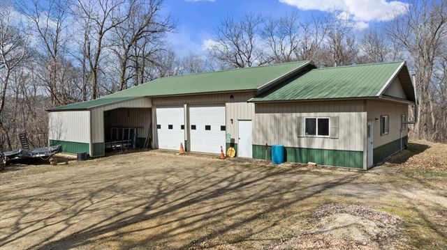 N2487 Nuttelman ROAD, La Crosse, WI 54601