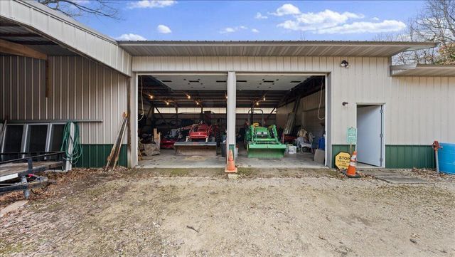 N2487 Nuttelman ROAD, La Crosse, WI 54601