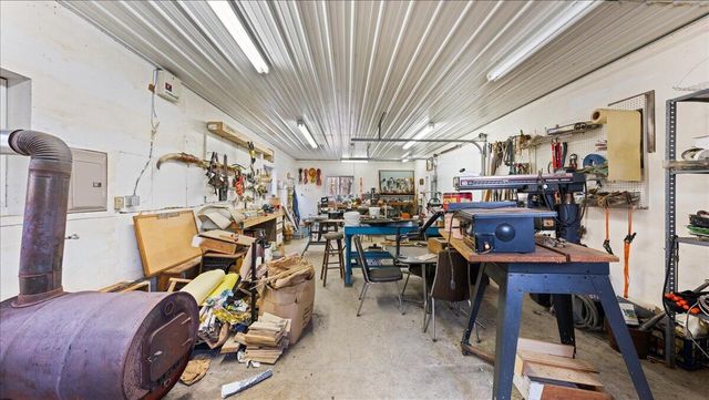 N2487 Nuttelman ROAD, La Crosse, WI 54601