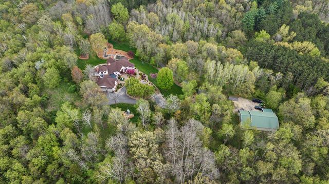 N2487 Nuttelman ROAD, La Crosse, WI 54601