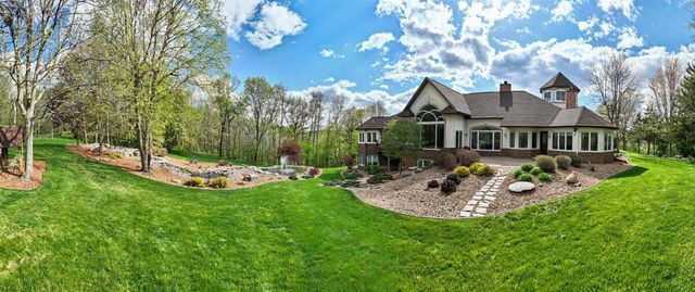 N2487 Nuttelman ROAD, La Crosse, WI 54601