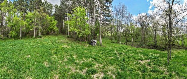 N2487 Nuttelman ROAD, La Crosse, WI 54601