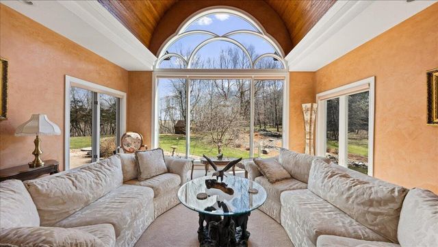 N2487 Nuttelman ROAD, La Crosse, WI 54601