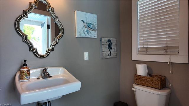 104 N Madera Drive, Mocksville, NC 27028