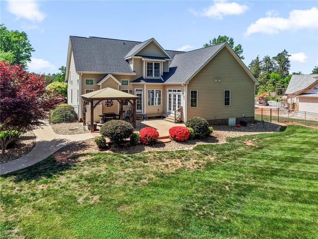 104 N Madera Drive, Mocksville, NC 27028