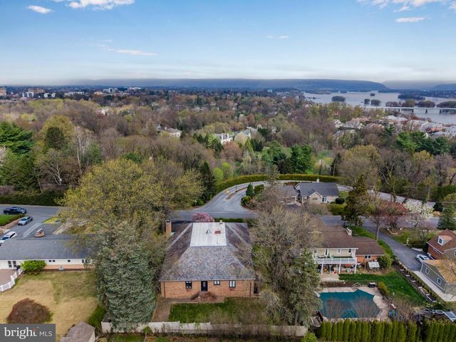 504 INDIANA AVE, Lemoyne, PA 17043