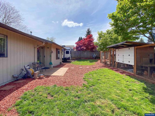 5021 Daniel St S, Salem, OR 97306