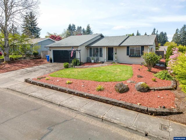 5021 Daniel St S, Salem, OR 97306
