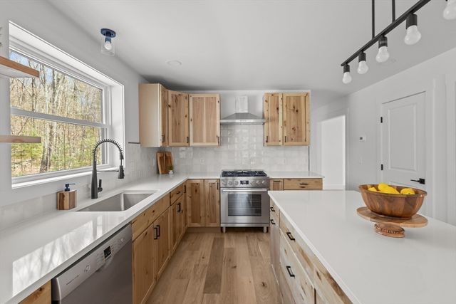 130 Se Main St, Douglas, MA 01516