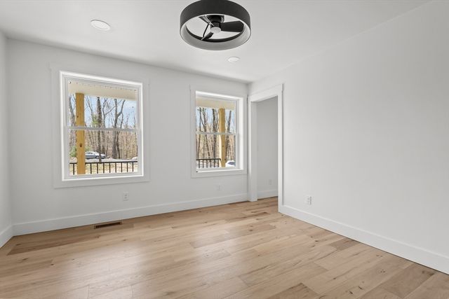 130 Se Main St, Douglas, MA 01516